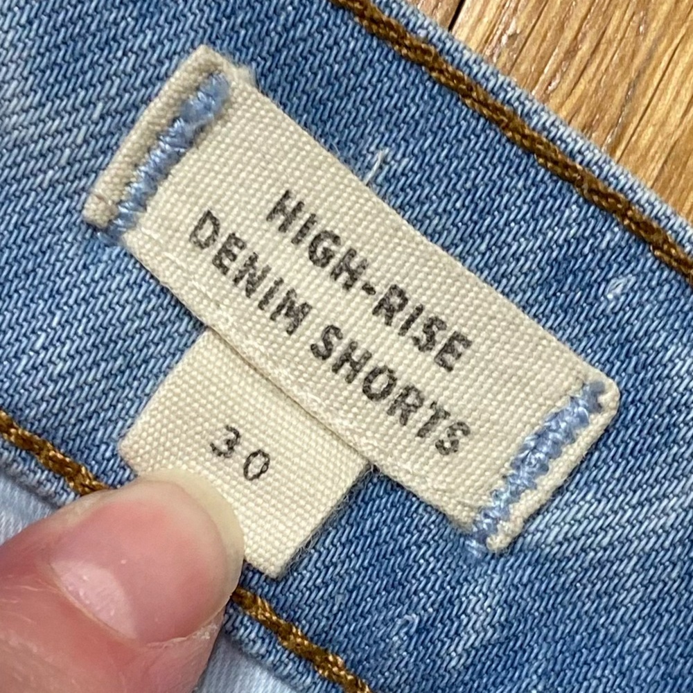 Madewell High-Rise Denim Shorts Light Style#K8029 Altered Patches 30 - Picture 10 of 13